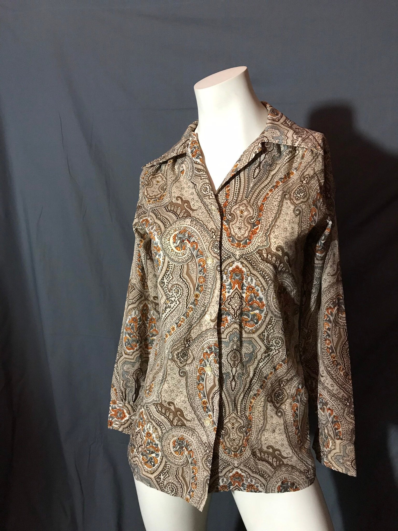 Vintage 1970's Laura Mae Paisley Button up Shirt M