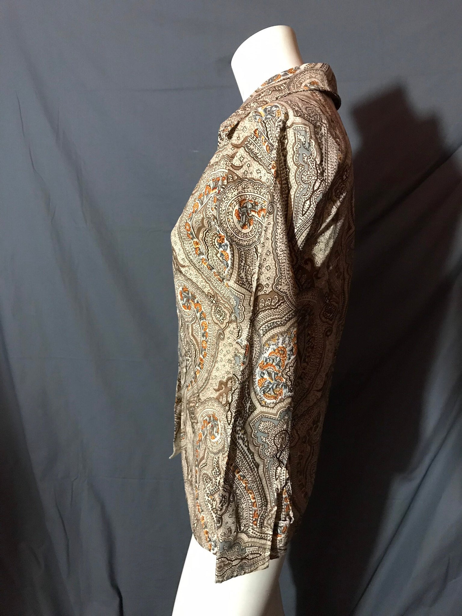 Vintage 1970's Laura Mae Paisley Button up Shirt M