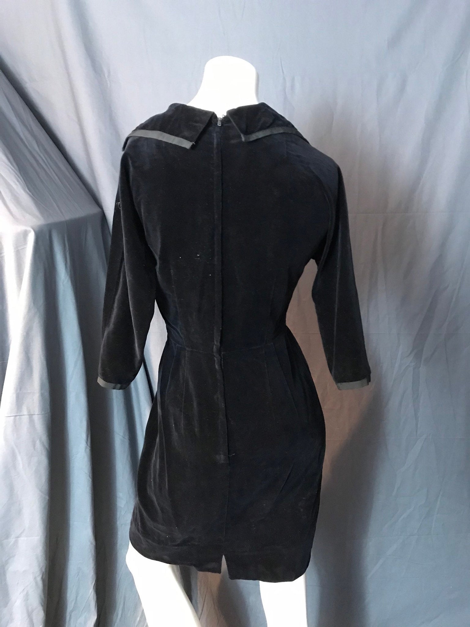 Vintage 1950's Black Velvet R & K Fitted Dress M
