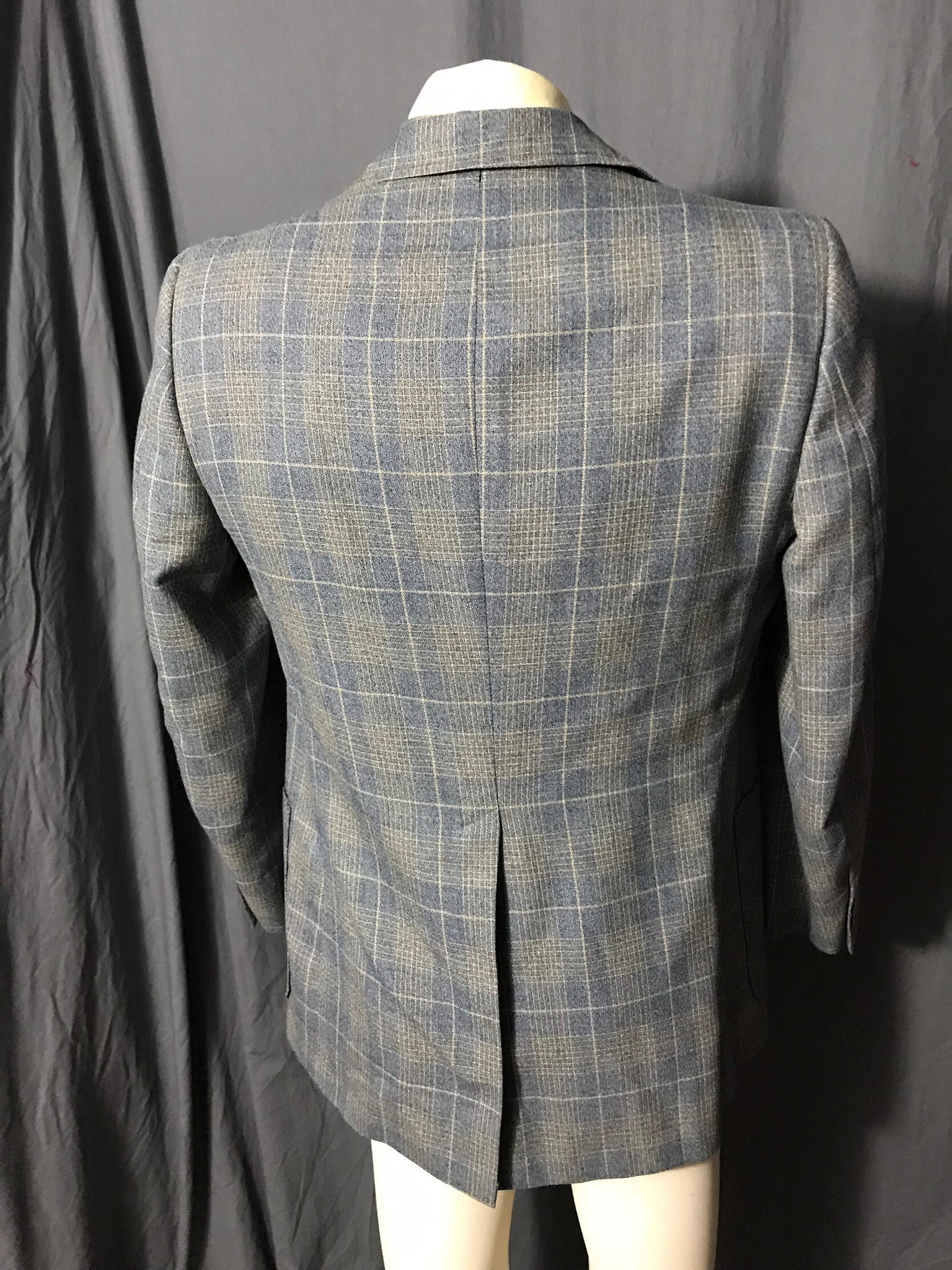 Vintage Curlee 1970’s blue plaid sports coat suit 42