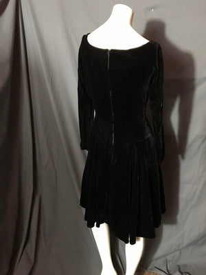 Vintage Anne Fogarty 1950’s black velvet full circle dress S M