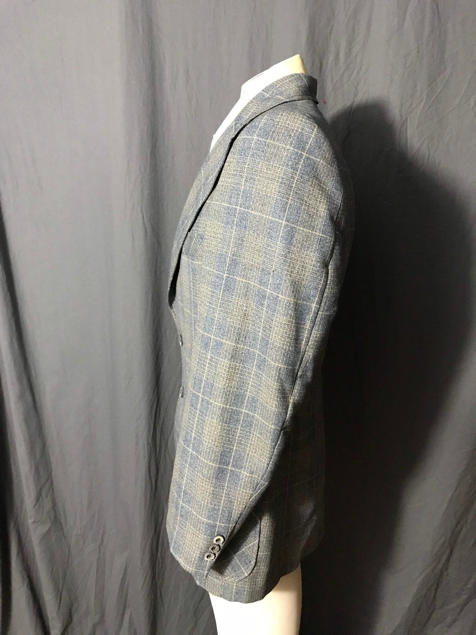 Vintage Curlee 1970’s blue plaid sports coat suit 42