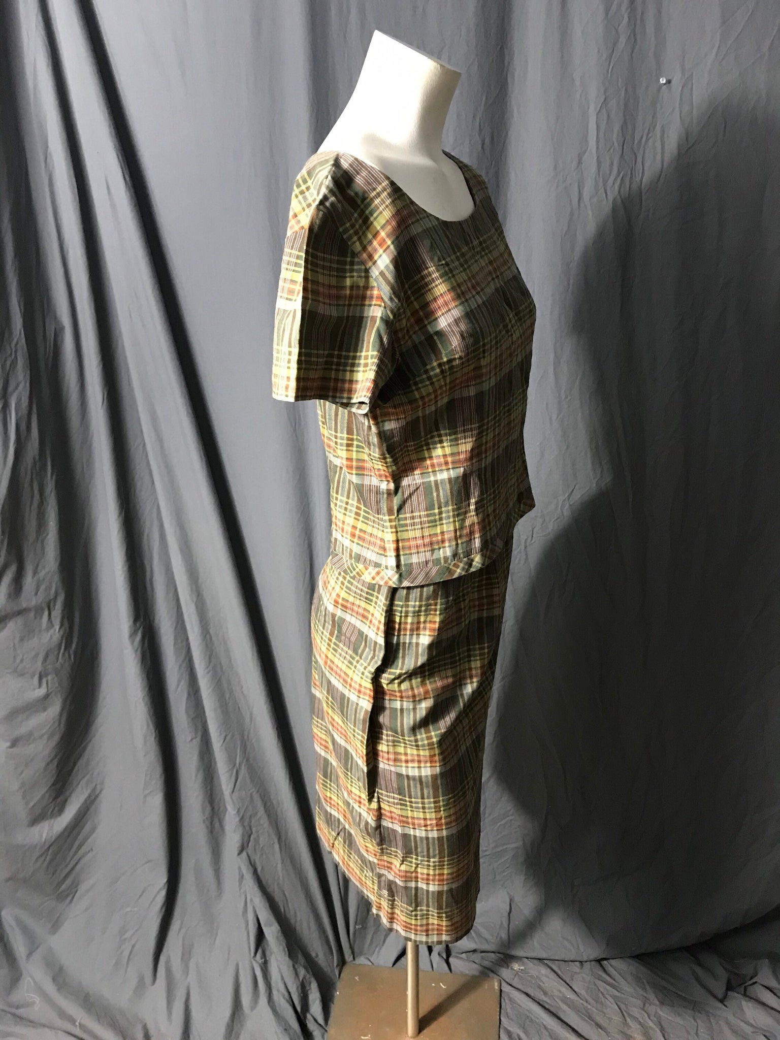 Vintage 1950’s plaid skirt and top S
