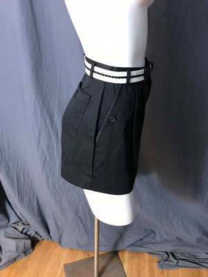 Vintage 1980’s black high waist shorts M