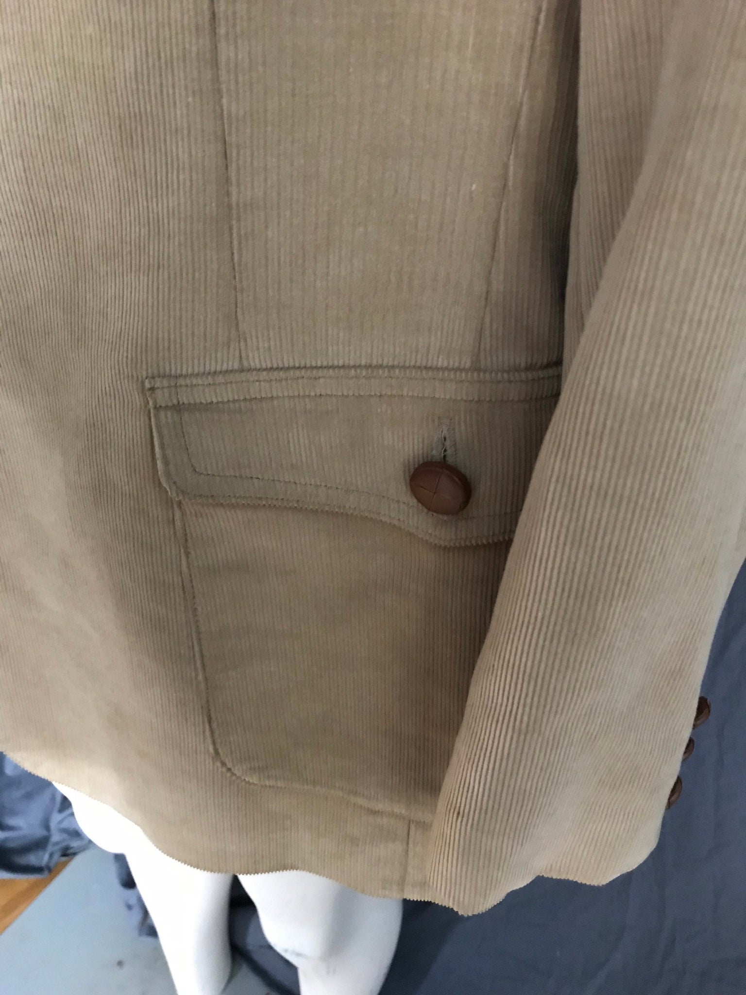 Vintage Levi’s tan corduroy sports coat suit 46 R