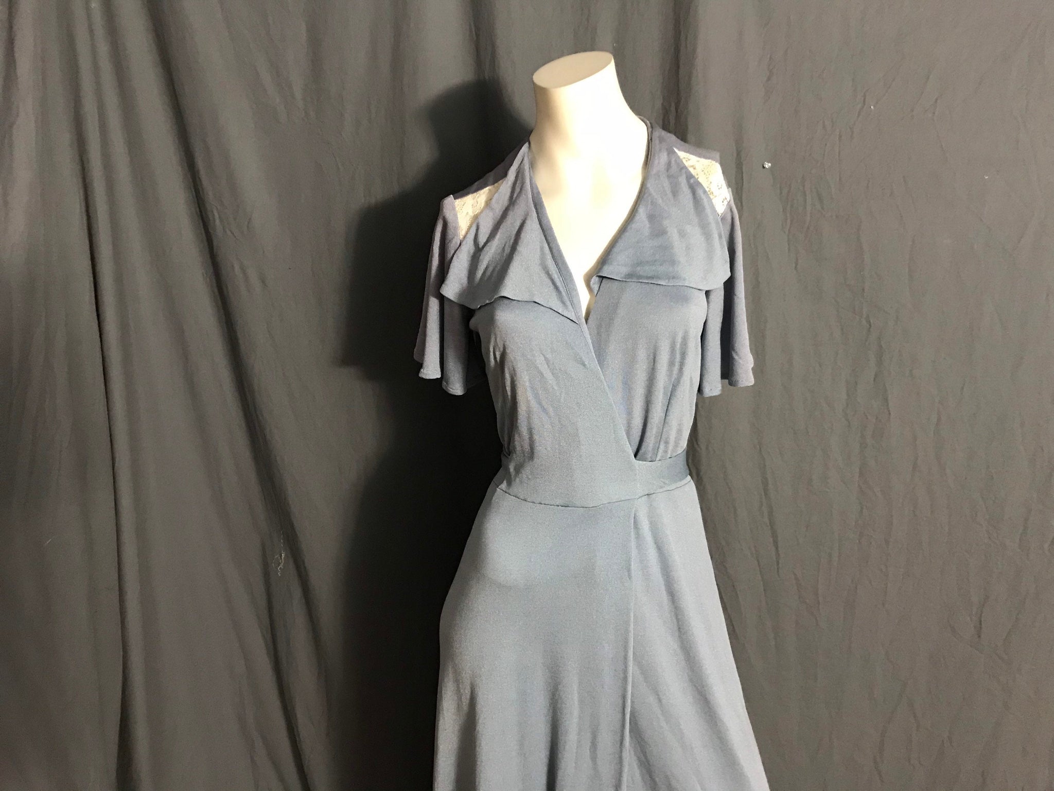 Vintage 1970’s blue wrap maxi dress M