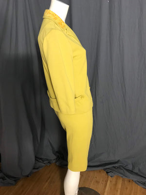 Vintage 1970’s Butte Knit mustard yellow women’s suit M