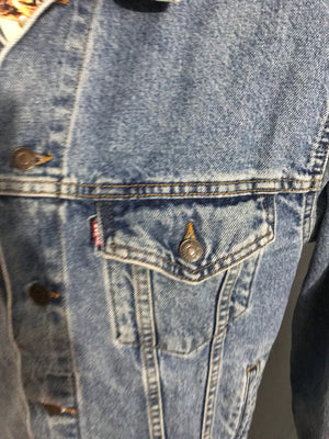 Vintage Levi’s jean jacket M