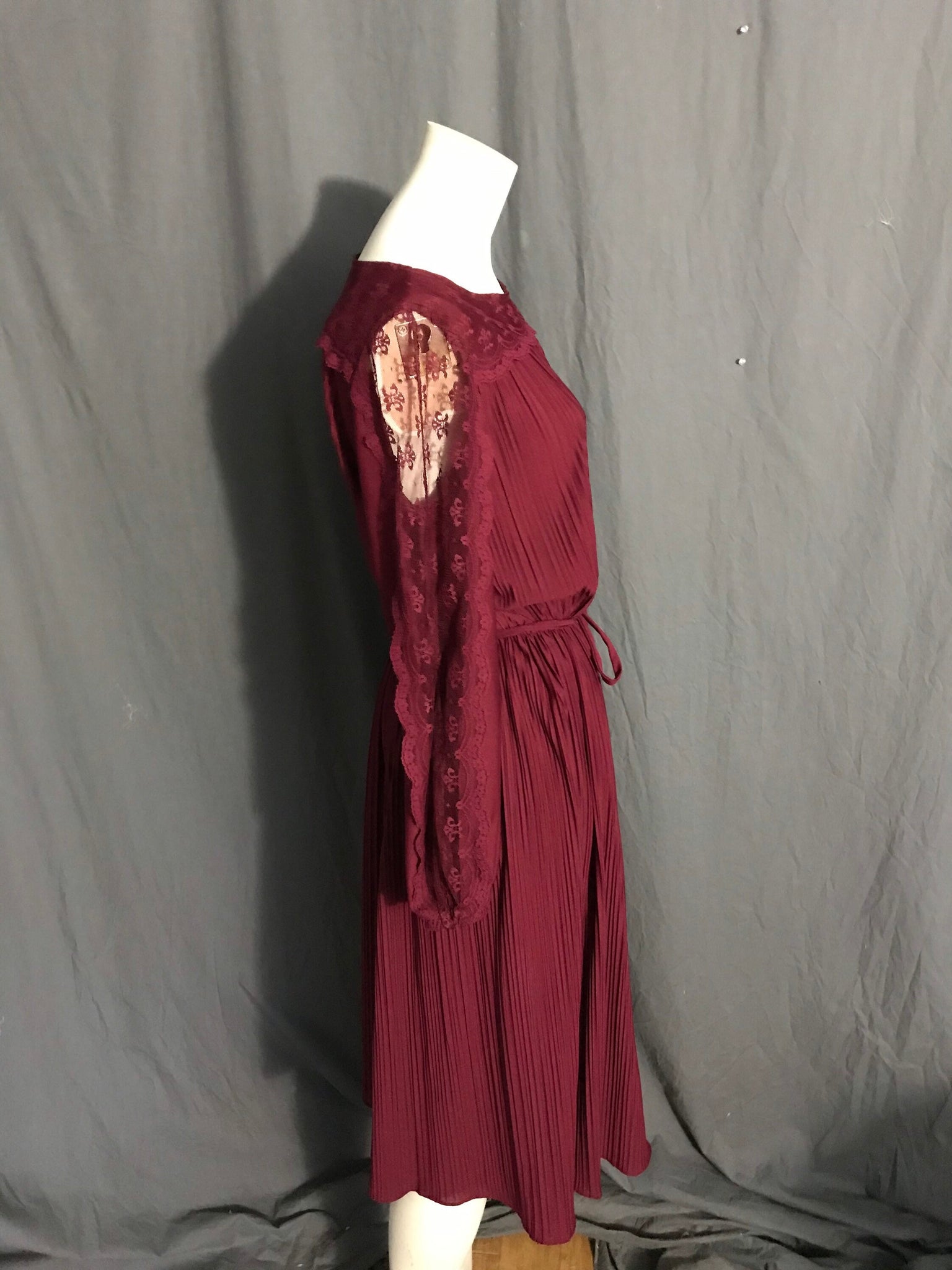 Vintage Sears 1970’s maroon dress L