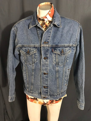 Vintage Levi’s jean jacket M