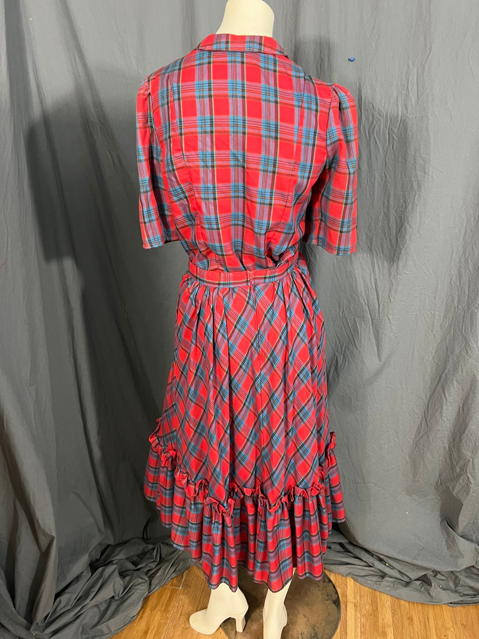 Vintage Tomboy red plaid prairie skirt and ruffle top M