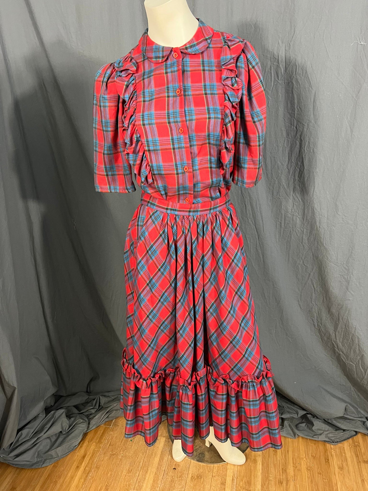 Vintage Tomboy red plaid prairie skirt and ruffle top M