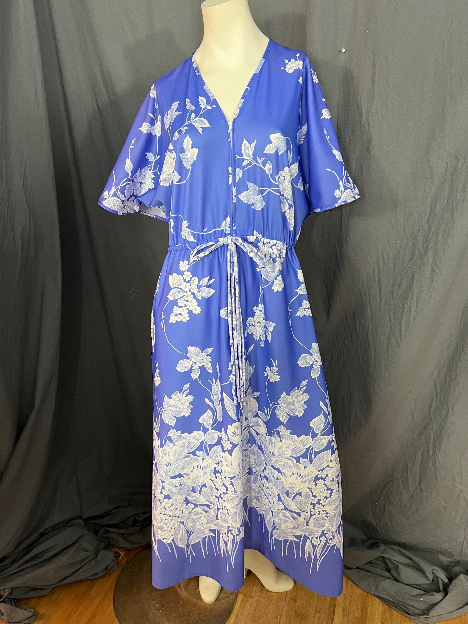 Vintage 1970's tropical Granada caftan dress L