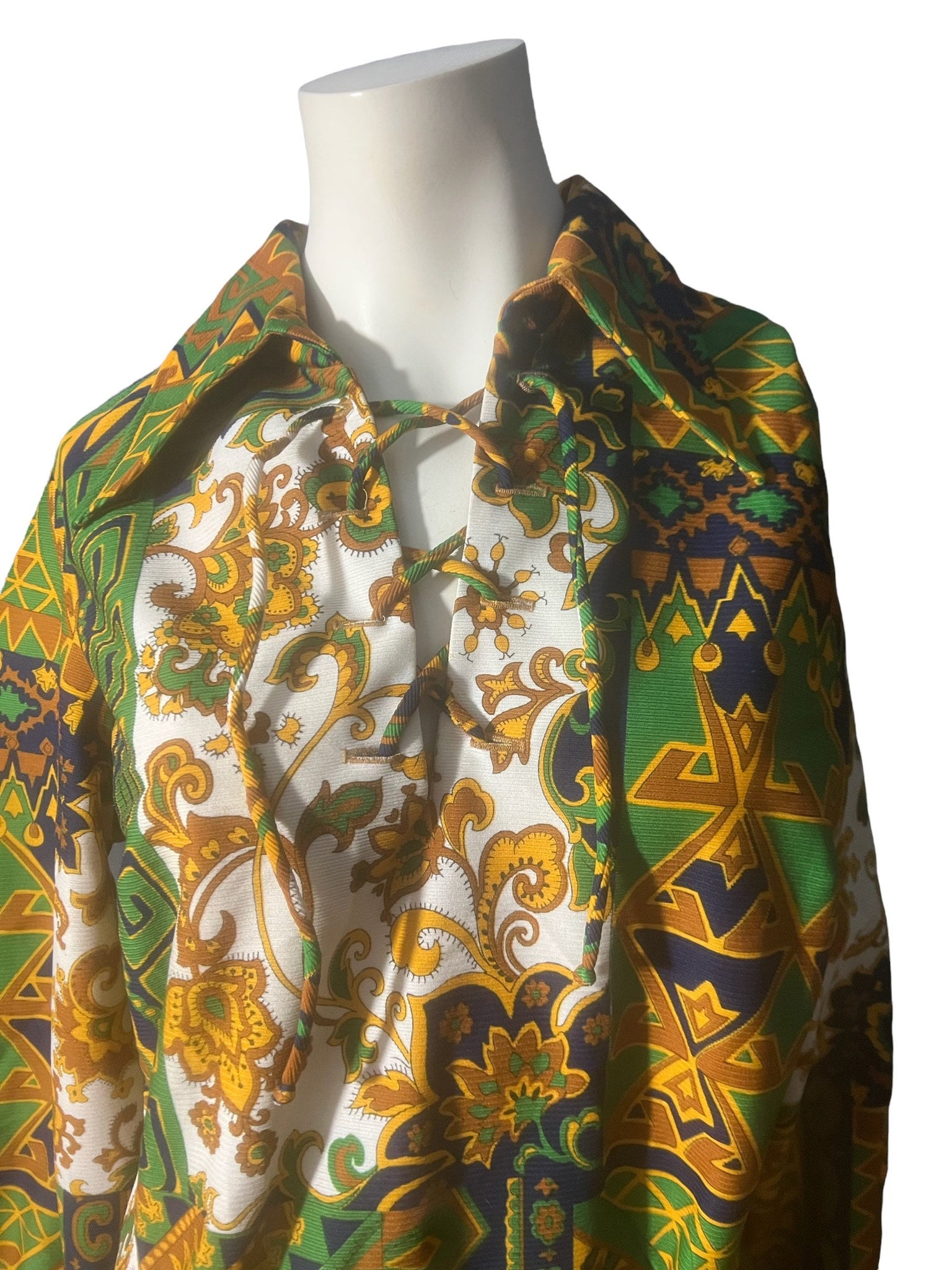 Vintage 70's Passport dress L butterfly collar