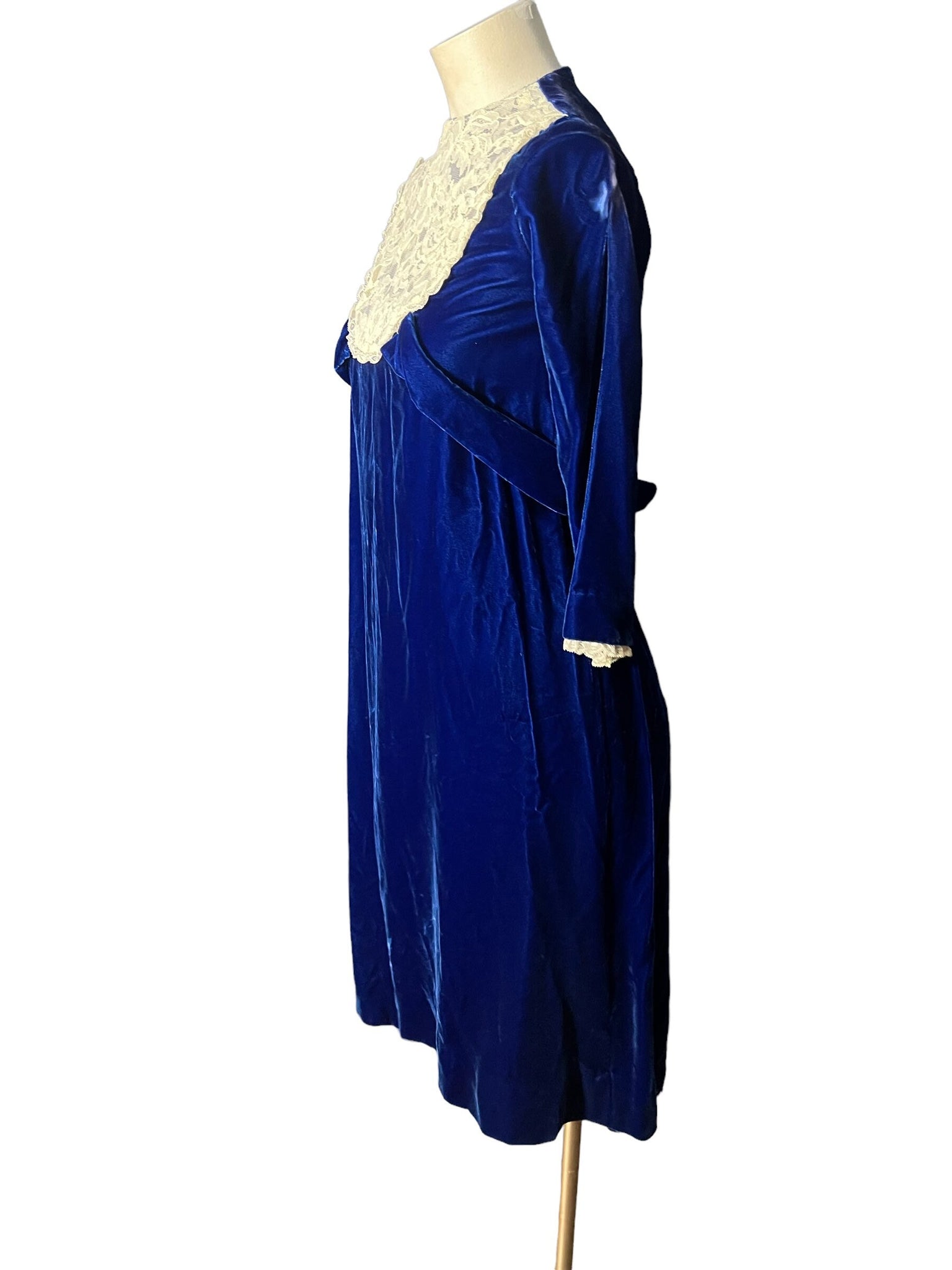 Vintage 70's teen blue velvet dress victorian