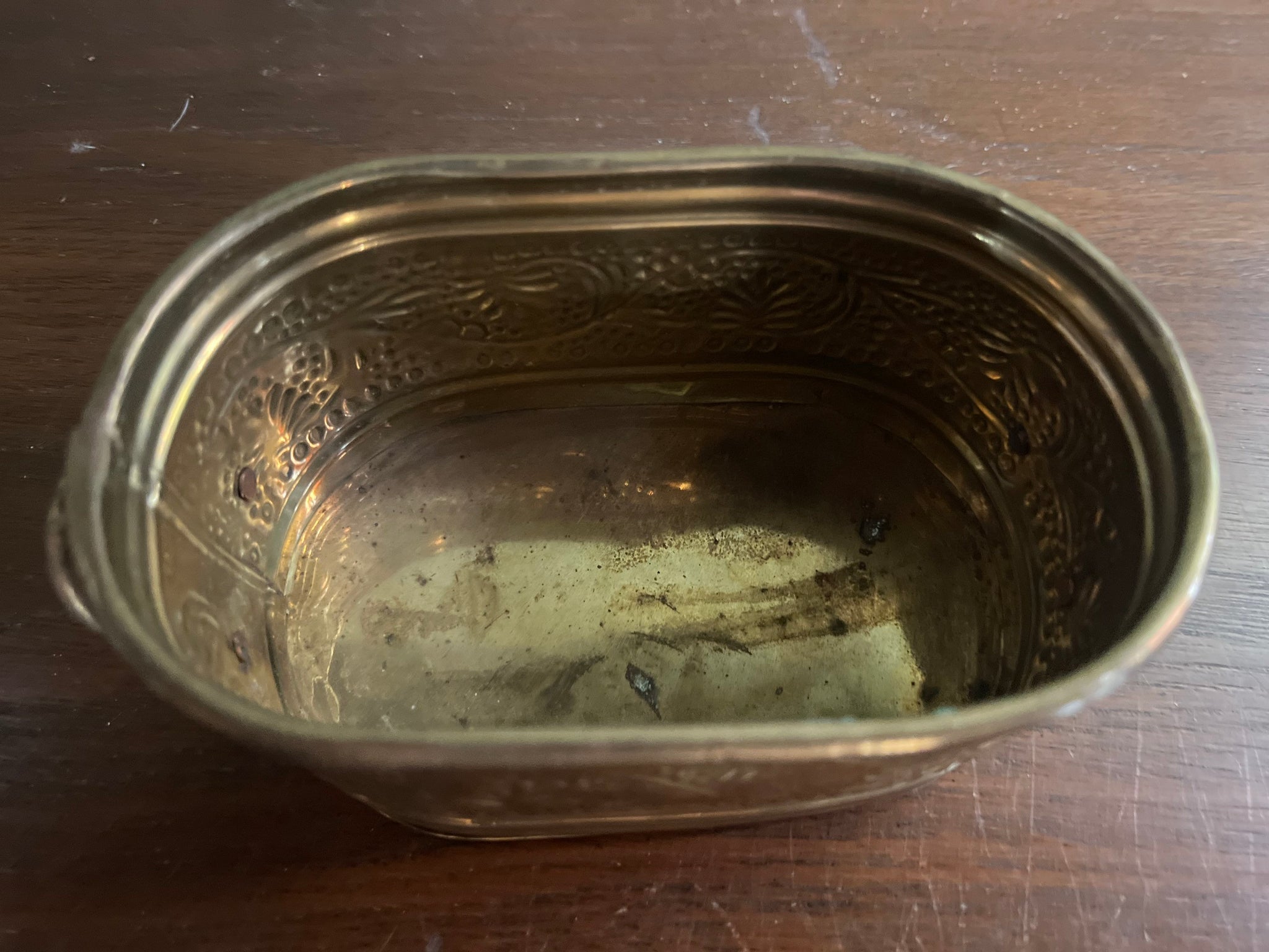 Vintage decorative embossed container pot