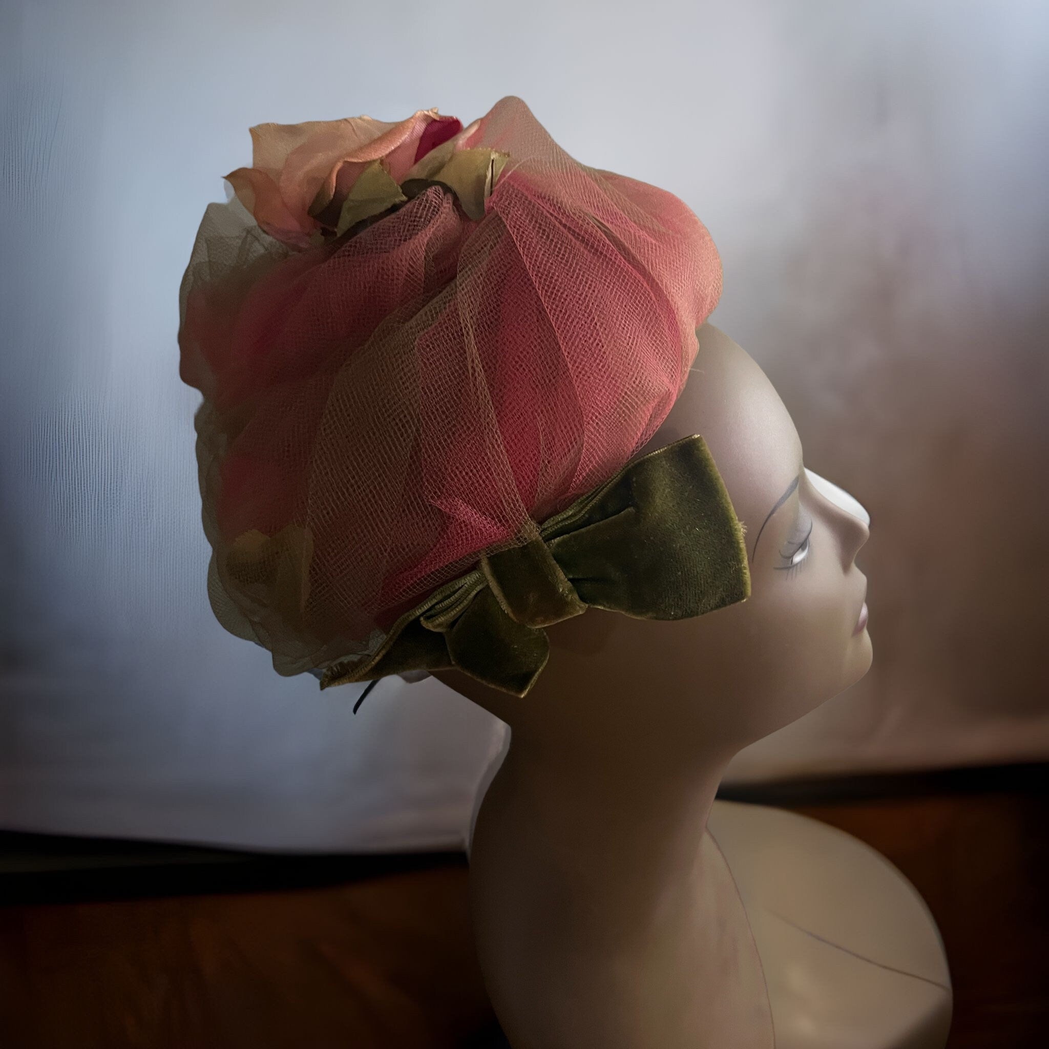 Vintage 60's floral hat head piece