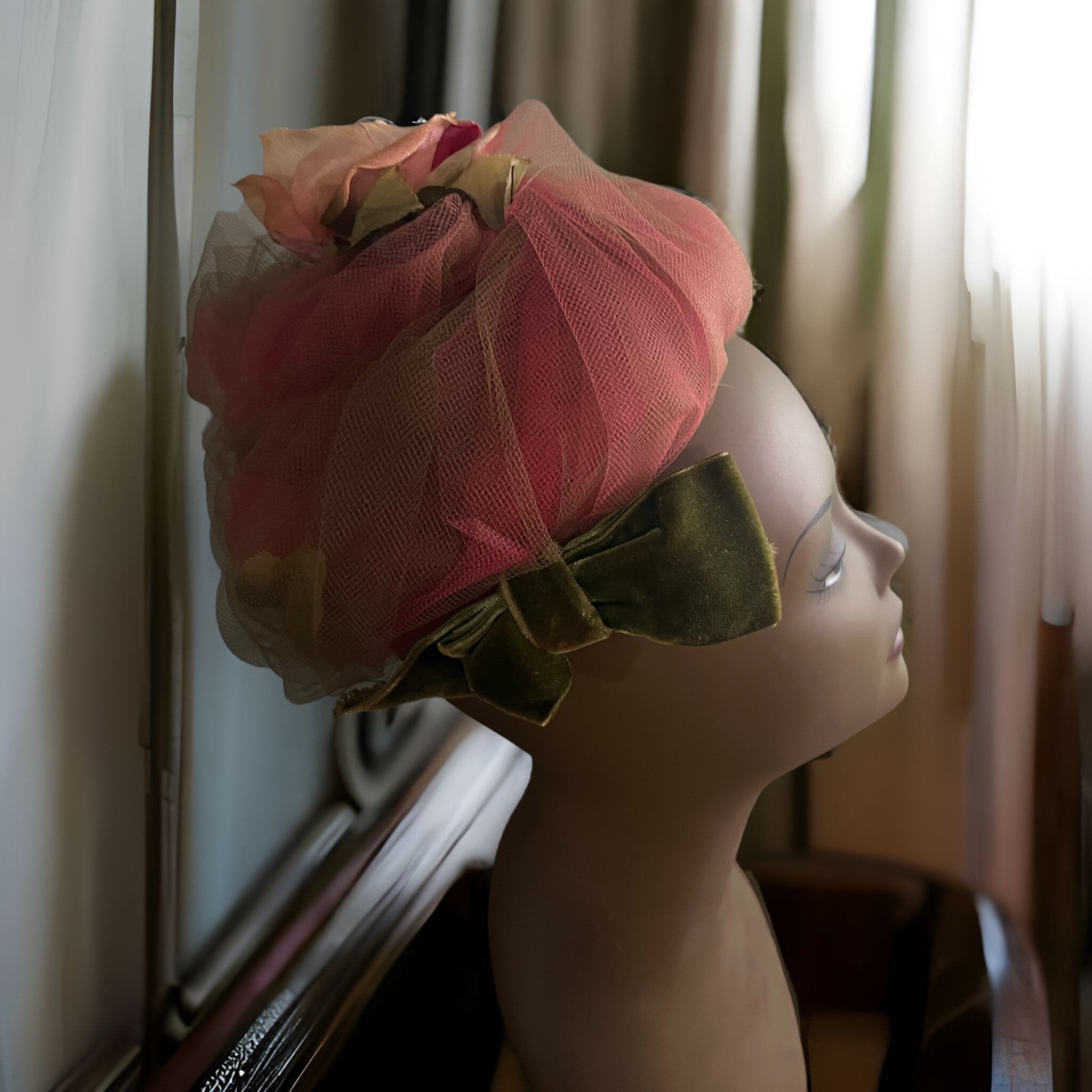 Vintage 60's floral hat head piece