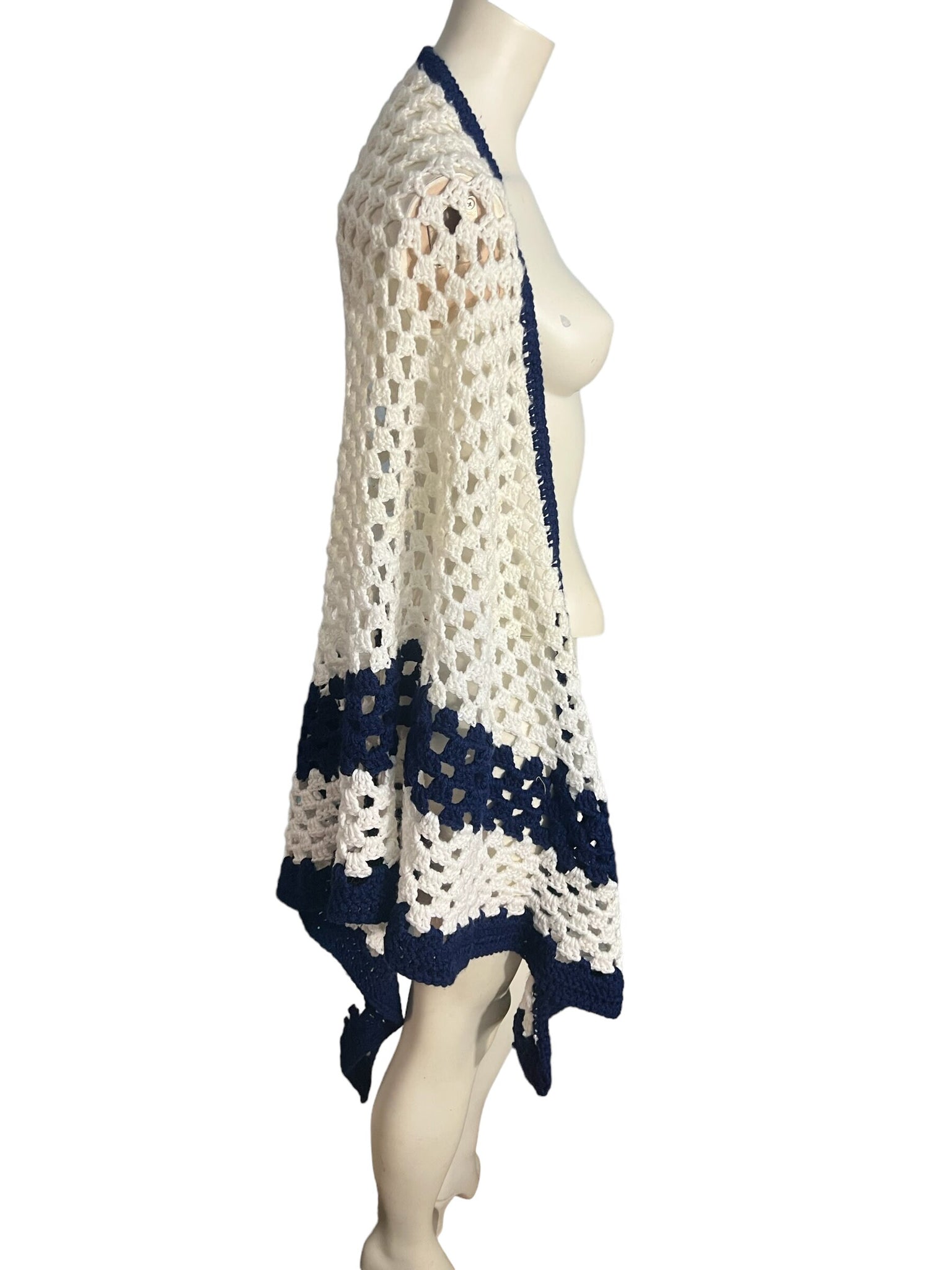 Vintage oversized white and navy blue crochet shawl