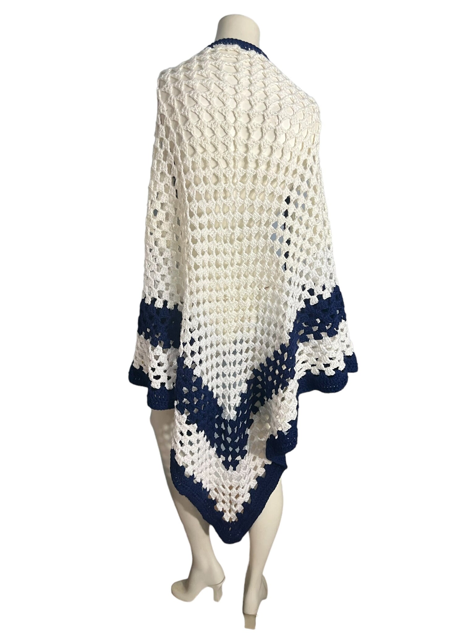 Vintage oversized white and navy blue crochet shawl