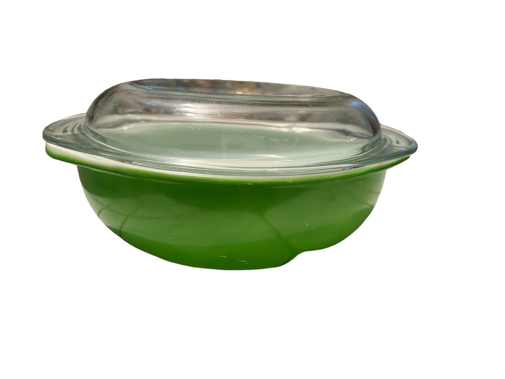 Vintage Kelly green Pyrex casserole bowl