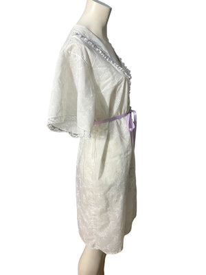 Vintage cotton robe white floral L Crown