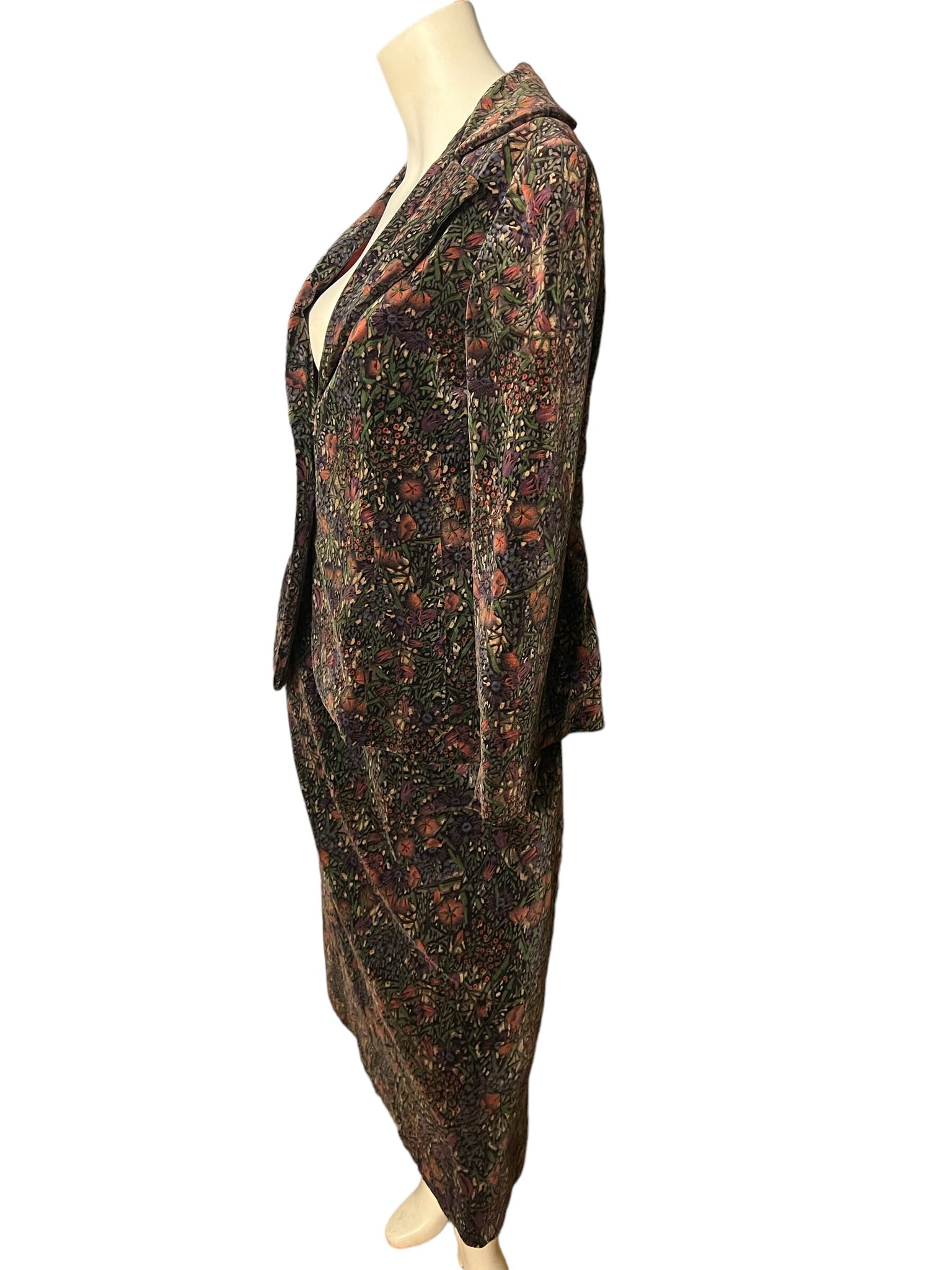 Vintage 60’s floral velour suit M Juliette Couture