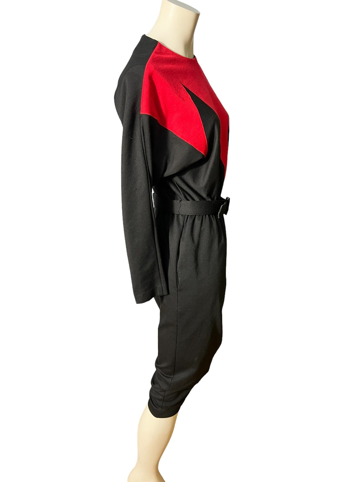 Vintage 80’s black & red color block dress M