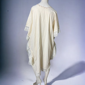 Vintage peacock embroidered caftan M L