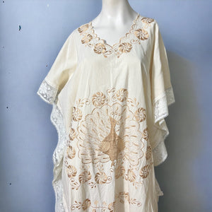 Vintage peacock embroidered caftan M L