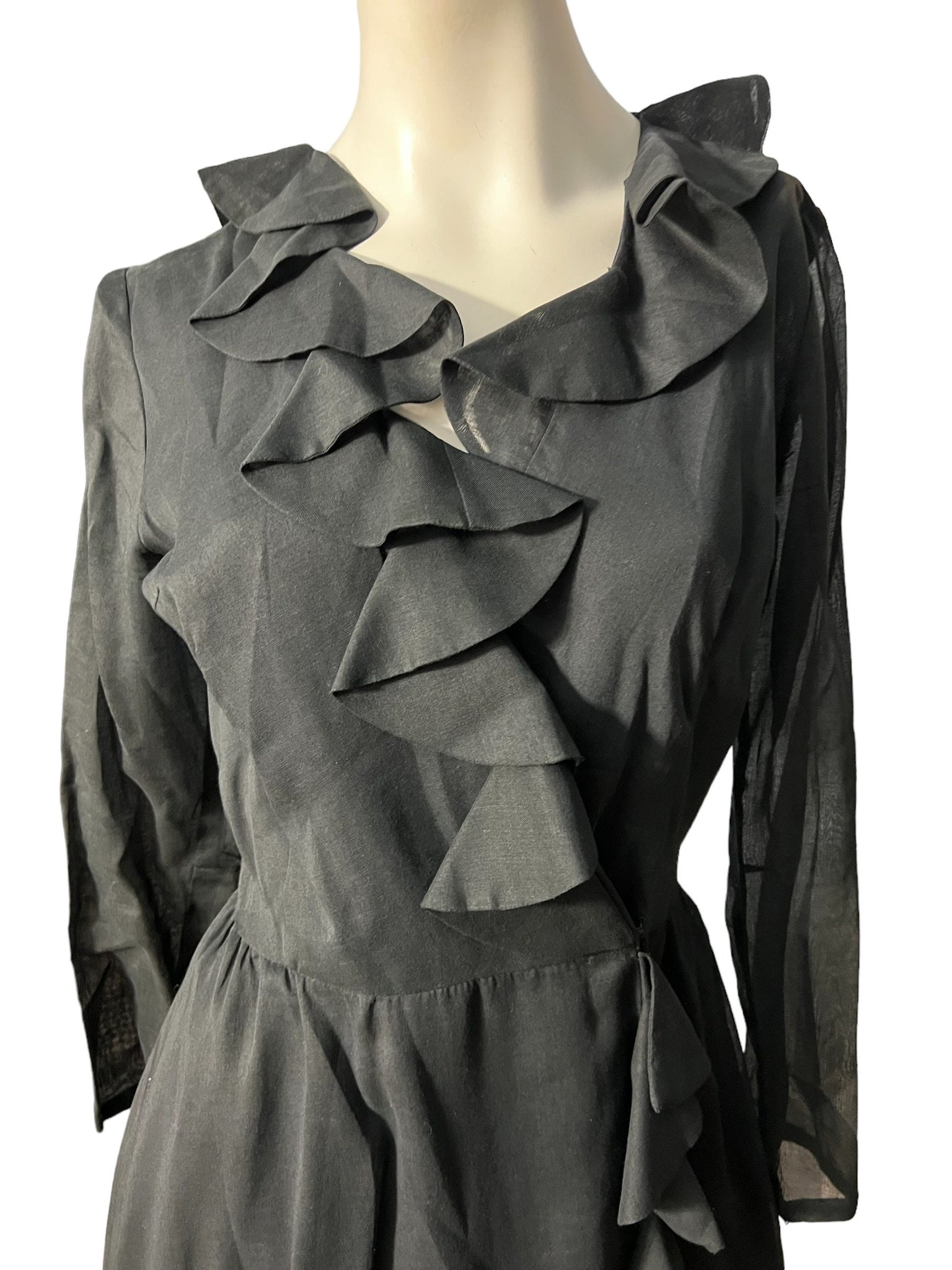 Vintage 70’s black ruffle wrap dress M