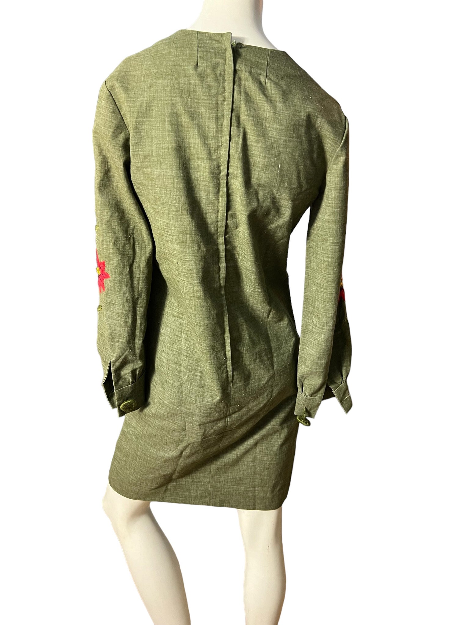 Vintage 70's green embroidered dress M