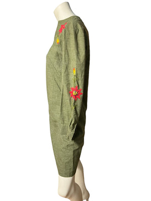 Vintage 70's green embroidered dress M