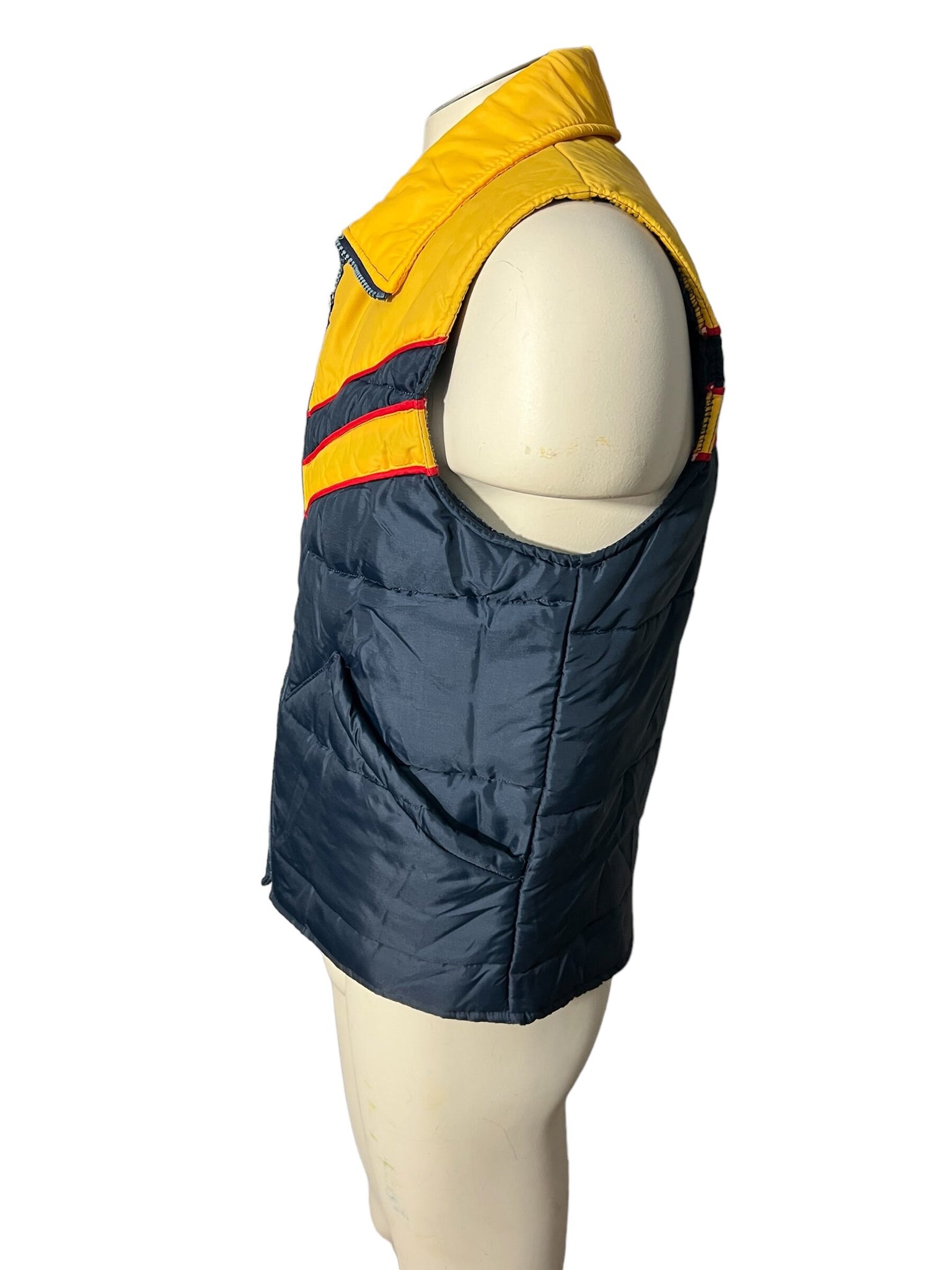 Vintage 70's Sears ski vest M yellow blue red