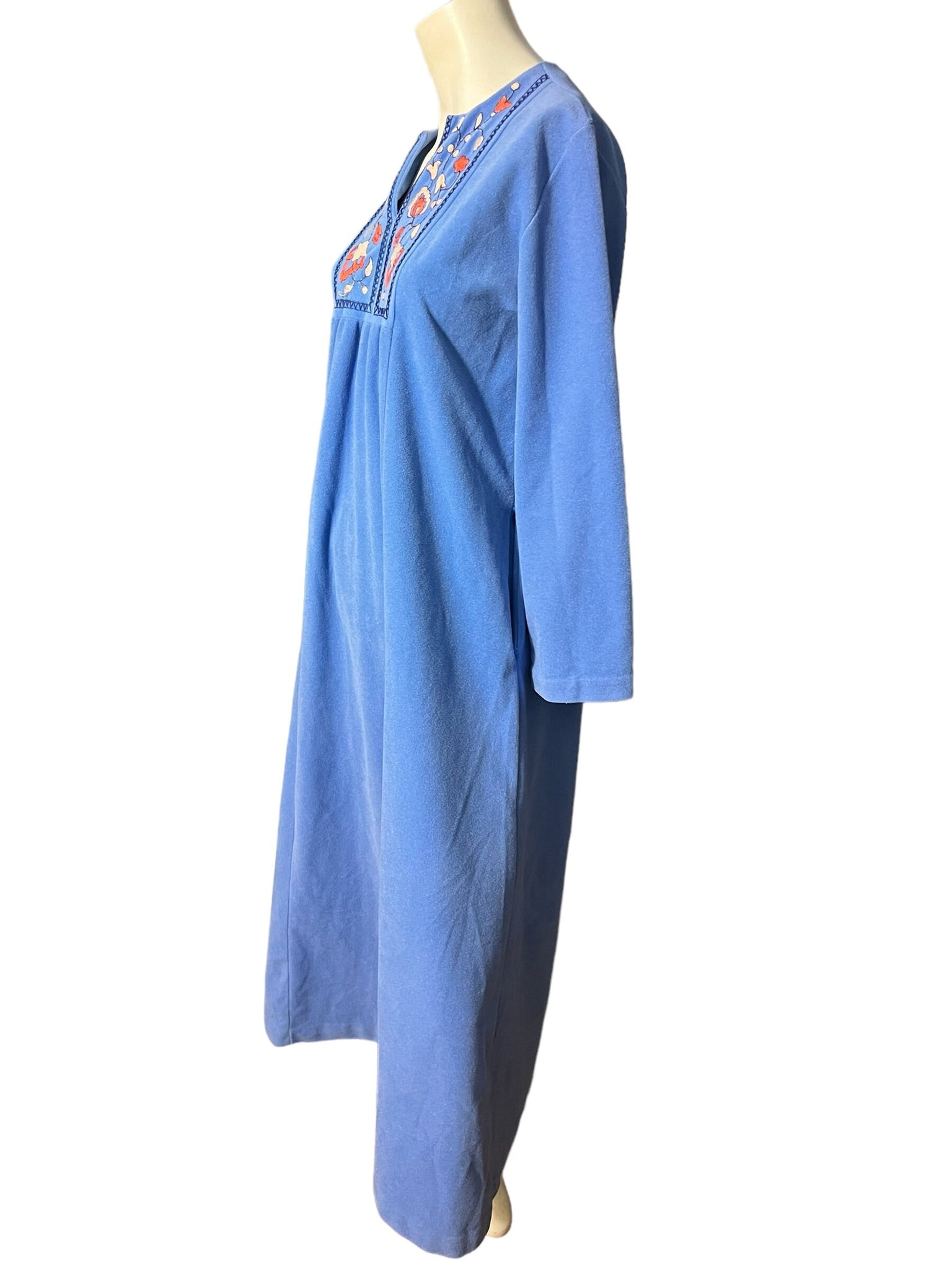 Vintage 70's Kayser embroidered caftan robe S