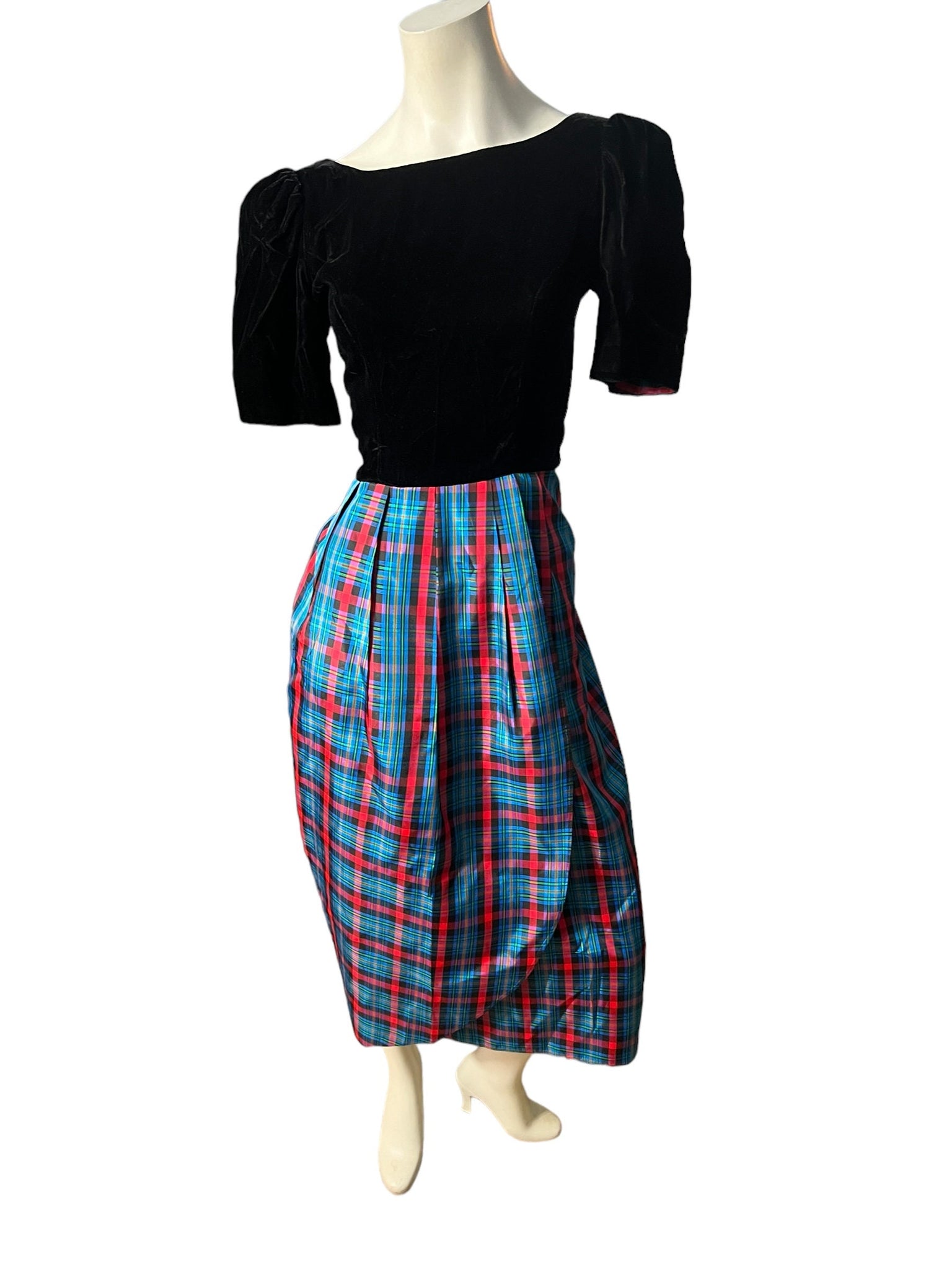 Vintage 80's Lanz dress 4 velvet & plaid