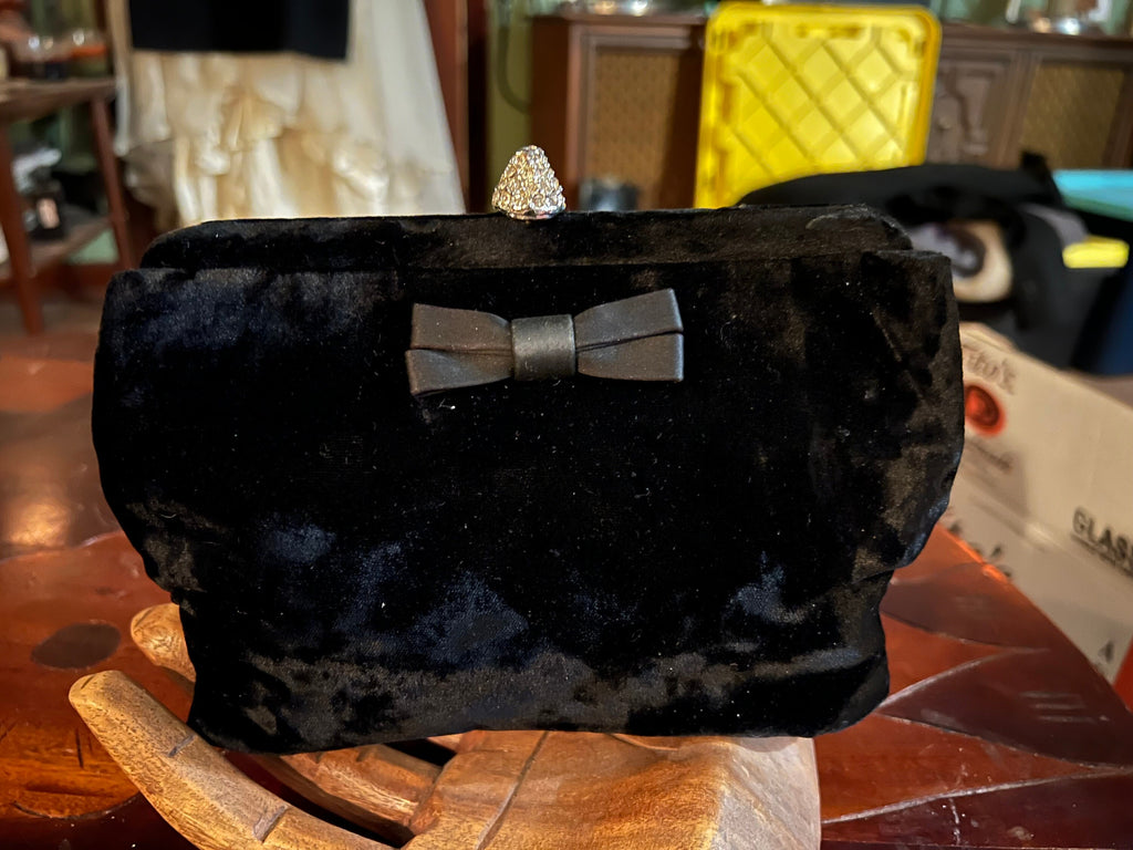 Vintage 60's black velvet handbag purse