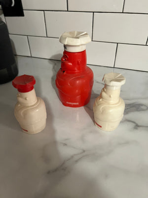 Vintage red 60’s chef salt pepper spice set