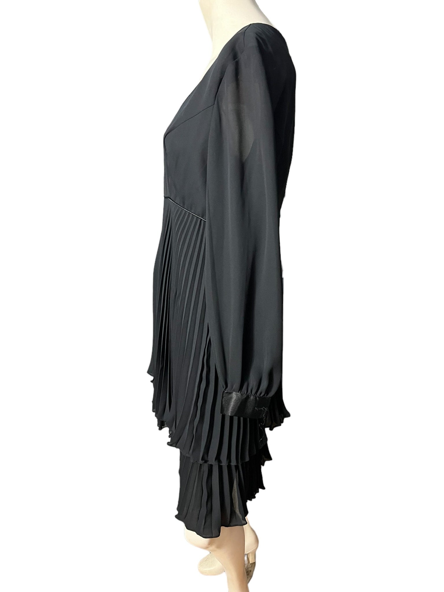 Vintage 80's black pleated dress M Nicole Paris
