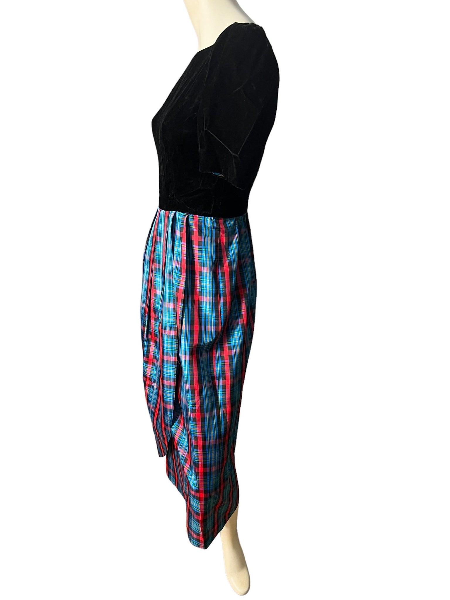 Vintage 80's Lanz dress 4 velvet & plaid