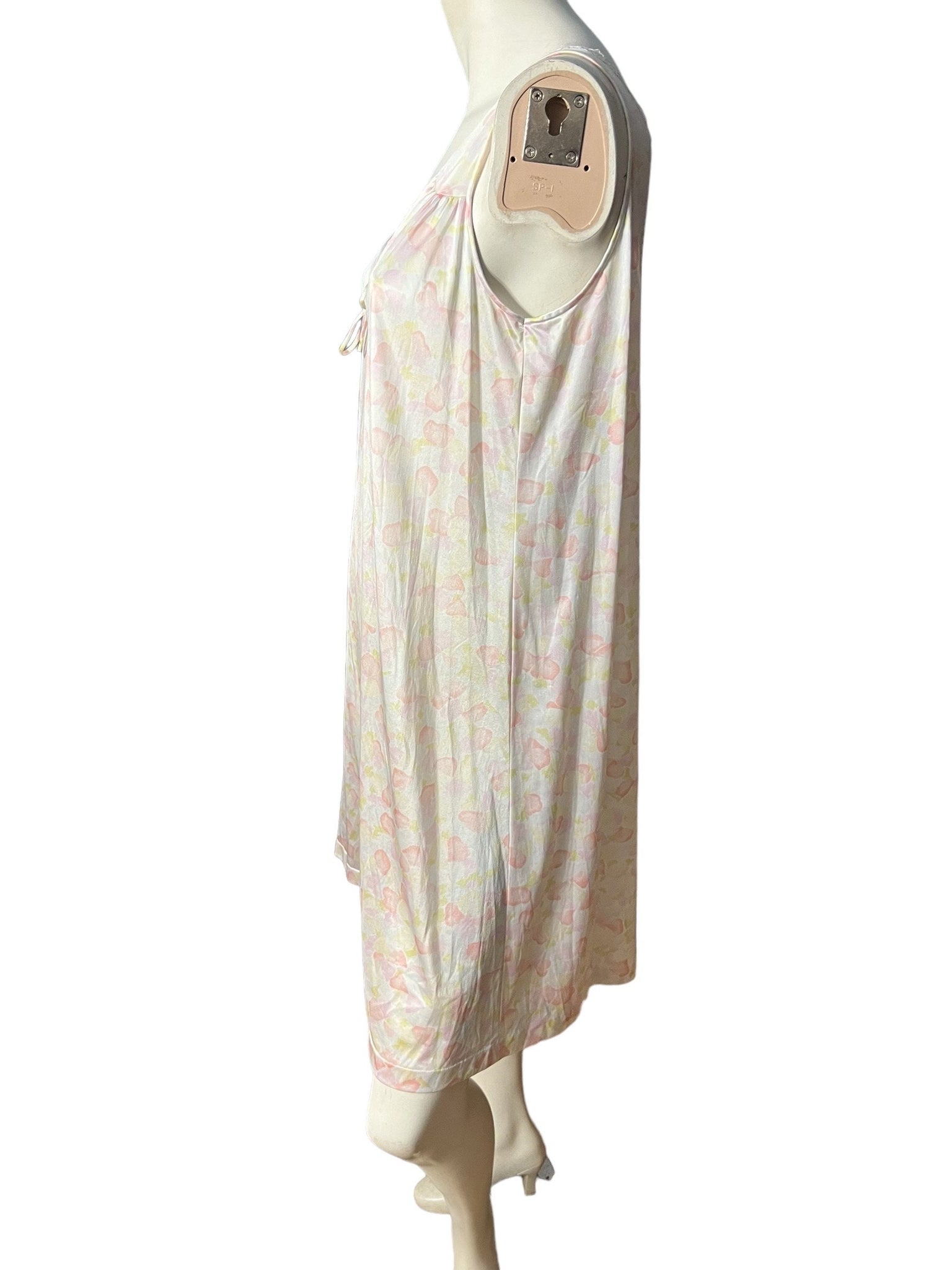 Vintage floral Vanity Fair nightgown S