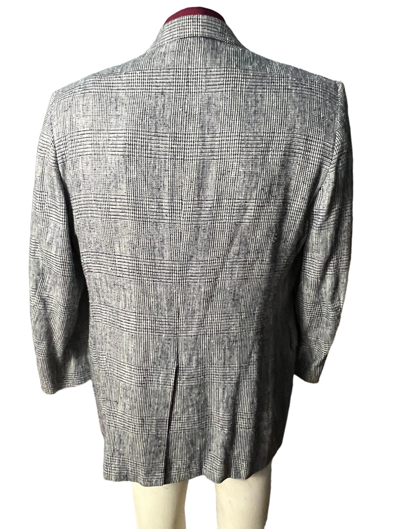 Vintage men's plaid suit jacket 44 Banker's Hall