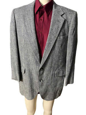 Vintage men's plaid suit jacket 44 Banker's Hall