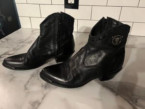 Vintage black Capezio short boots 6.5M