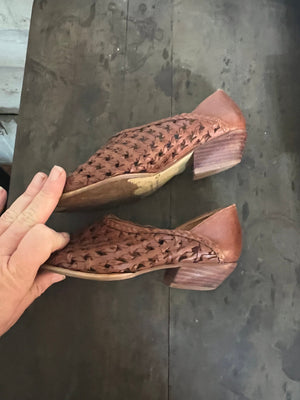 vintage 80's brown woven leather pumps 5.5M