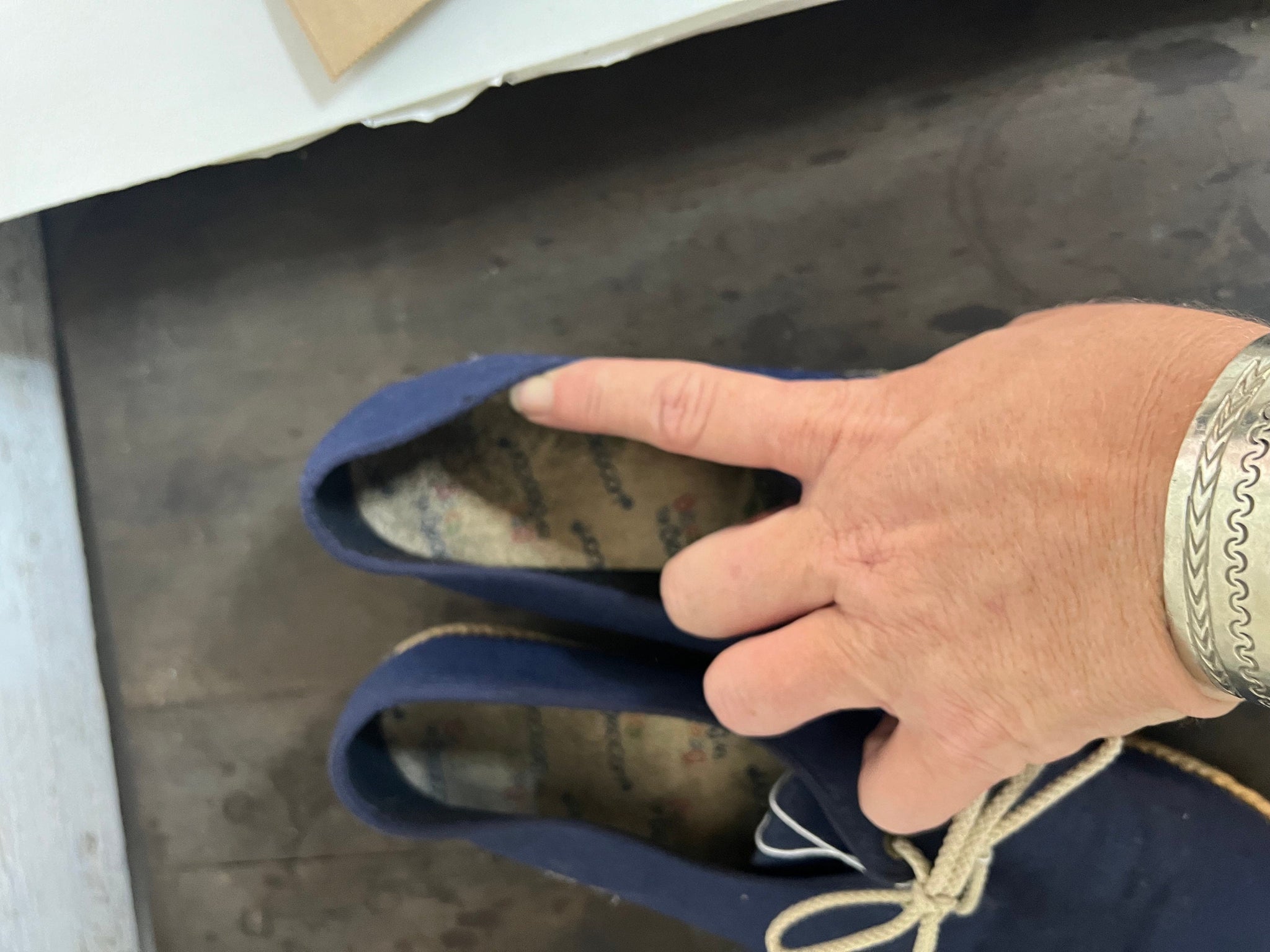 vintage 70's blue wedge canvas shoes 9