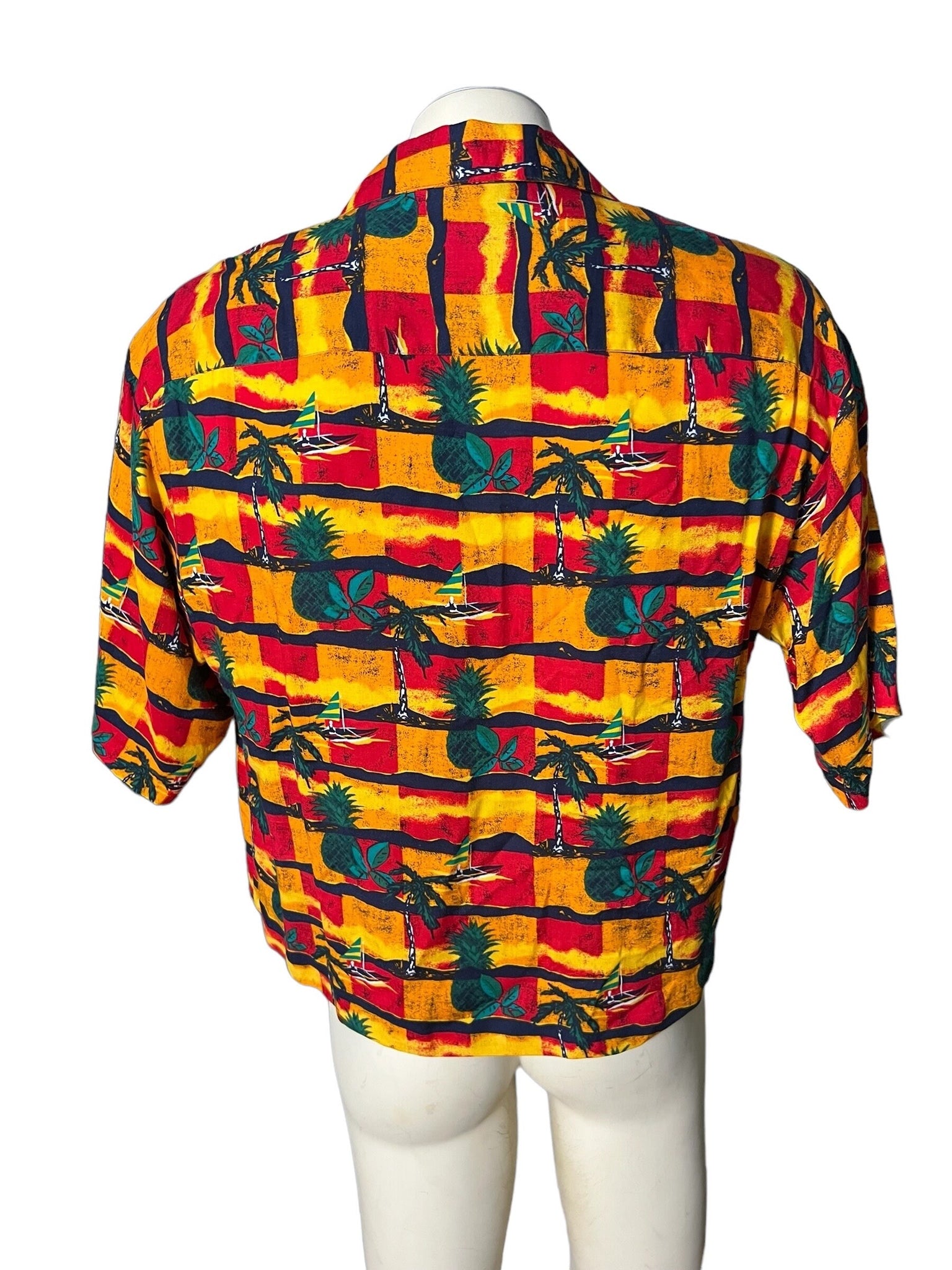 vintage 80’s tribal short button up S Towncraft