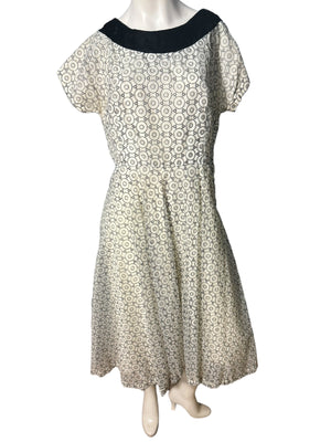 Vintage 1950’s volup full circle dress L