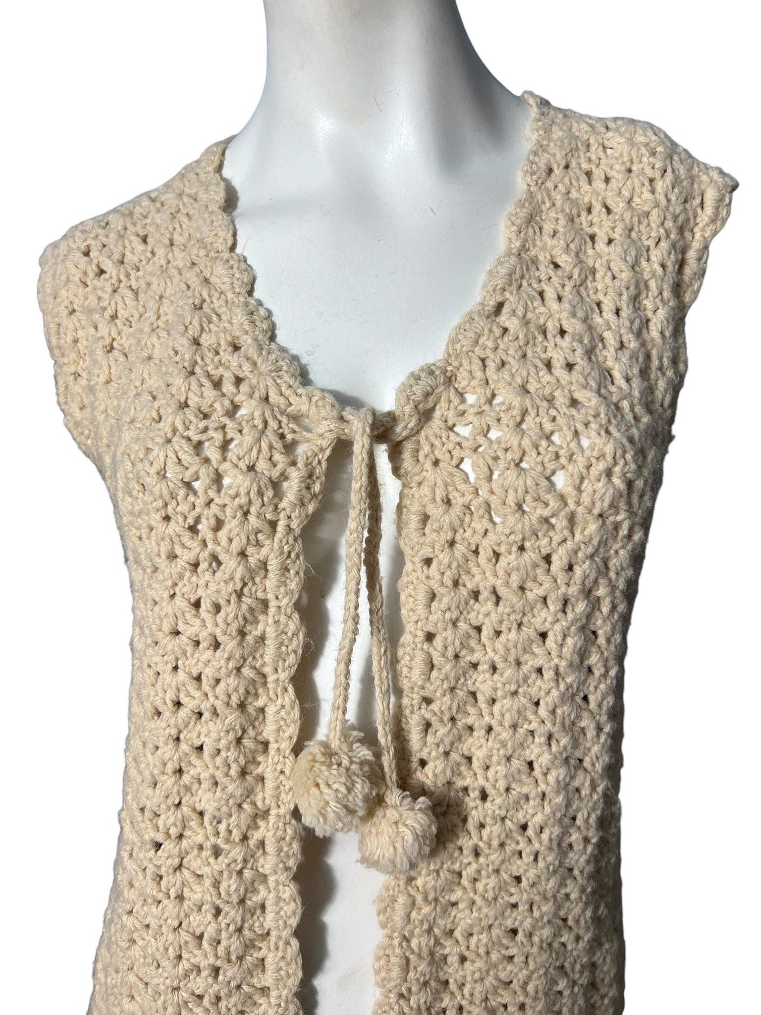 Vintage 70's crochet vest tie front M L