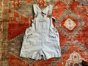 Vintage 90's overall shorts L Pinot Noir